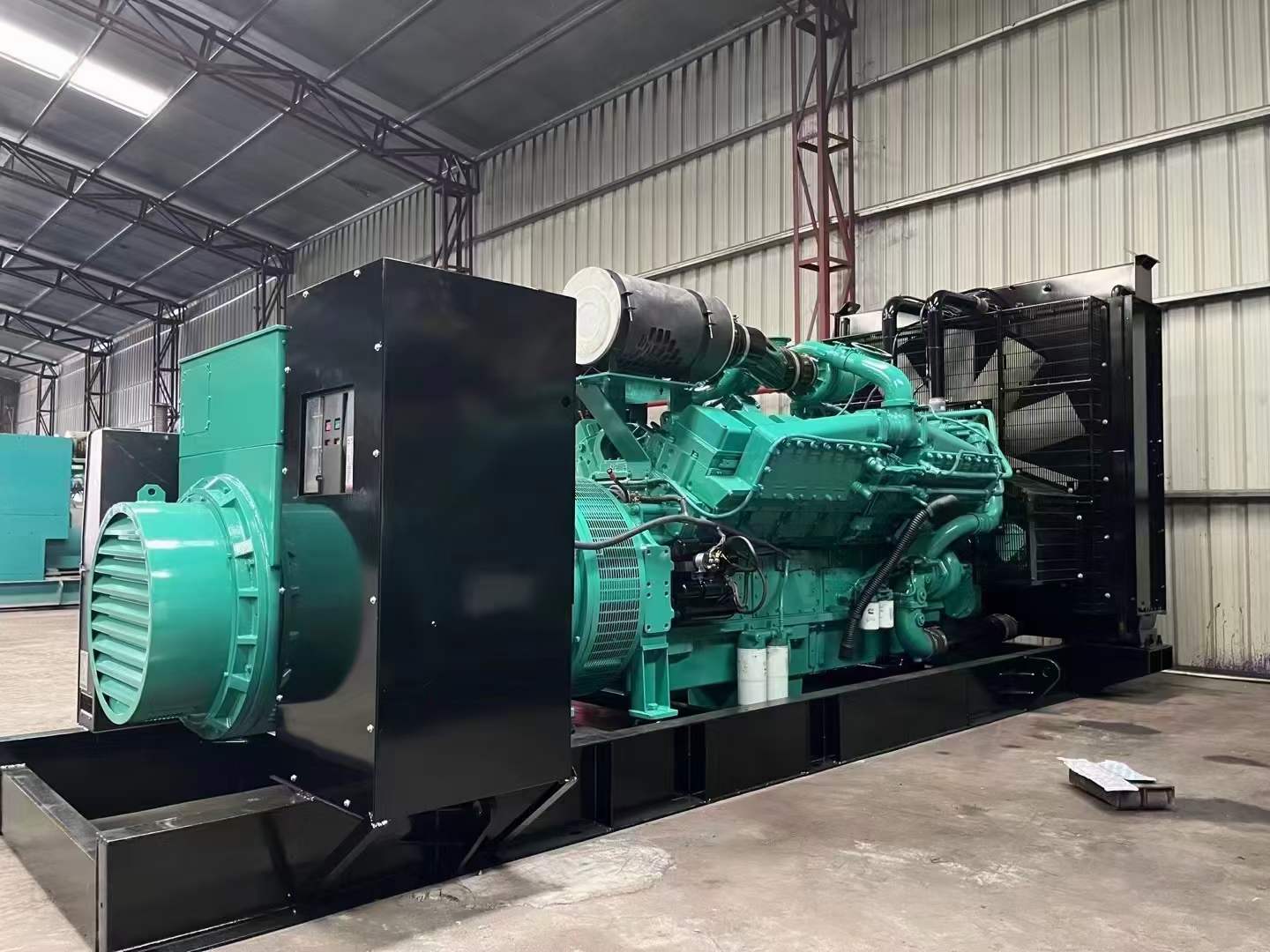 沙坡头如何降低 800kW 柴油发电机输出电流的波动？