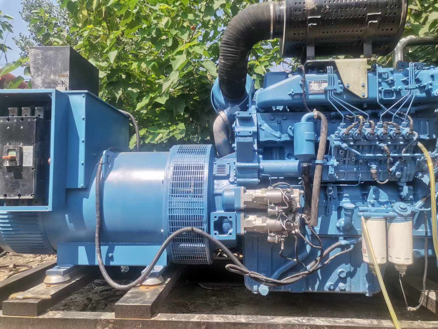 沙坡头详细说明降低 800kW 柴油发电机输出电流波动的方法
